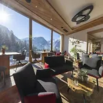 Alpine With Mountain Views *