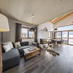 Alpine With Mountain Views Neukirchen am Großvenediger