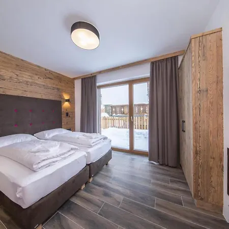 Alpine With Mountain Views *