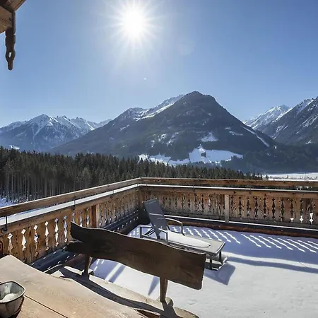 Alpine With Mountain Views Chalé