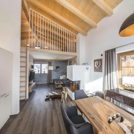 Alpine With Mountain Views Chalé Neukirchen am Großvenediger