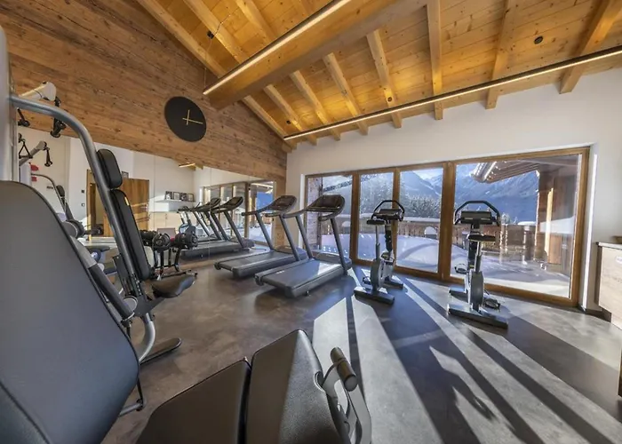 Chalet Alpine With Mountain Views *