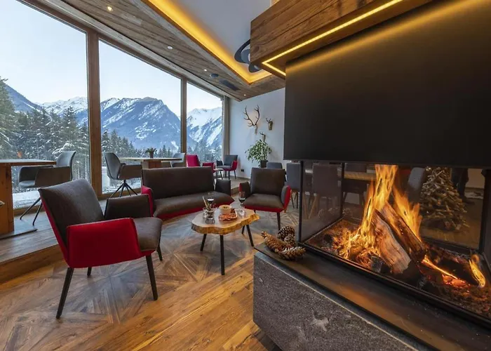 Alpine With Mountain Views *