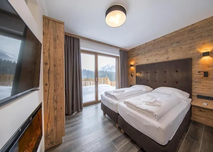 Chalet Alpine With Mountain Views